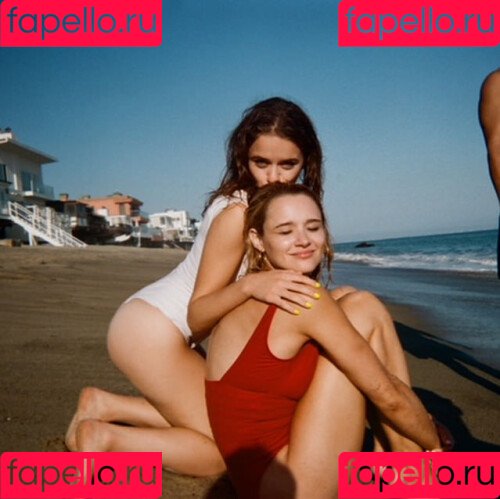 Joey King Onlyfans Photo Gallery 