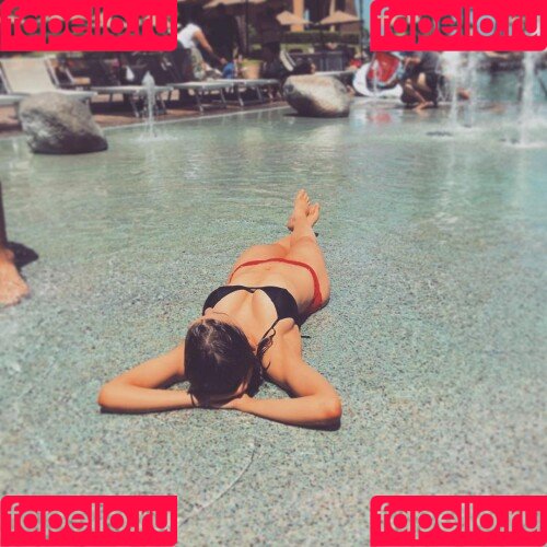 Joey King Onlyfans Photo Gallery 