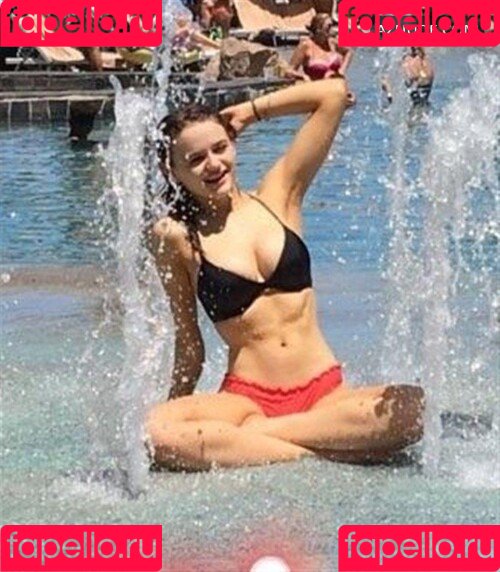 Joey King Onlyfans Photo Gallery 