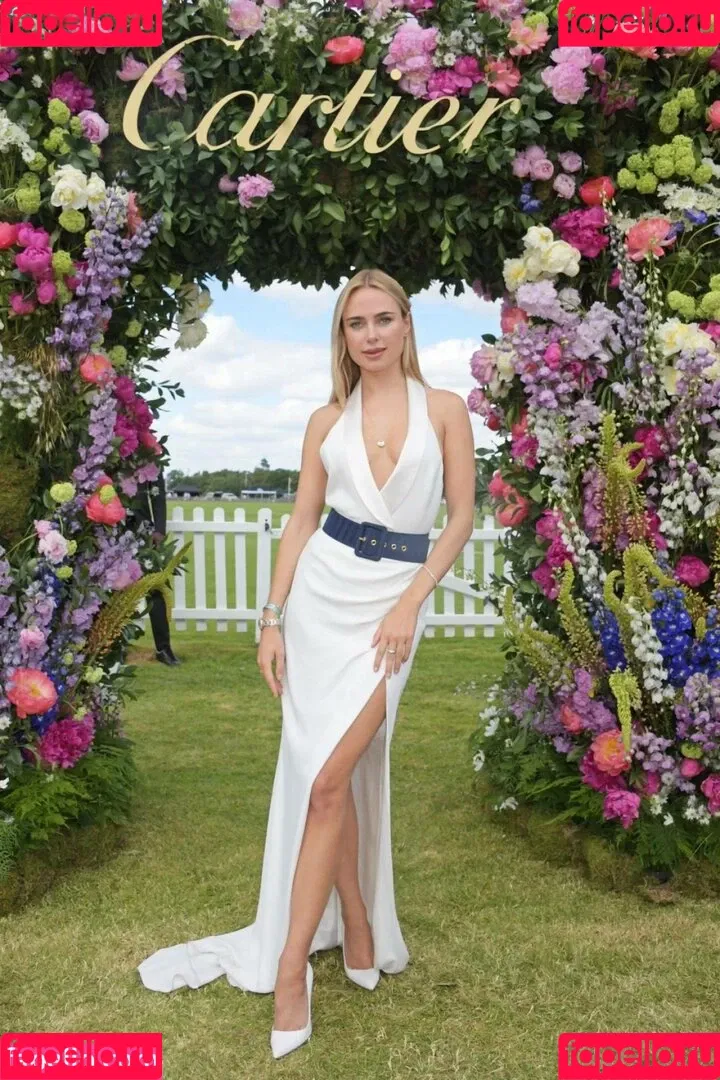 Kimberley Garner Onlyfans Photo Gallery 