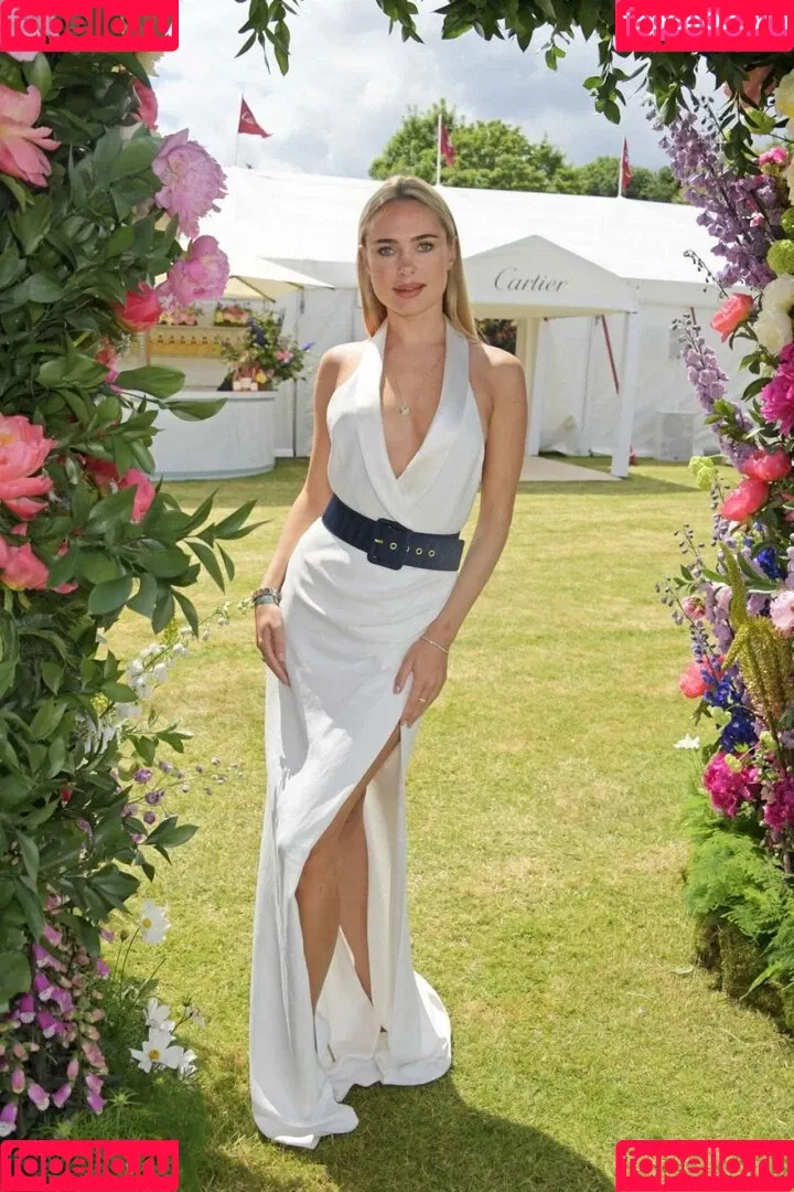 Kimberley Garner Onlyfans Photo Gallery 