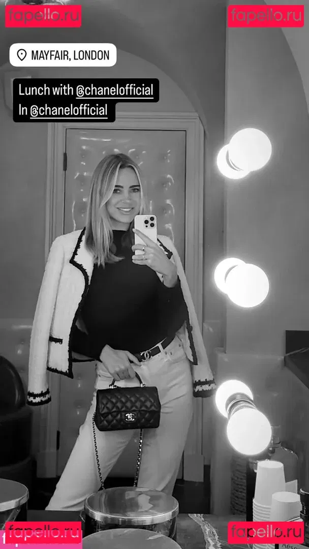 Kimberley Garner Onlyfans Photo Gallery 