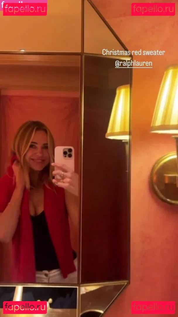 Kimberley Garner Onlyfans Photo Gallery 