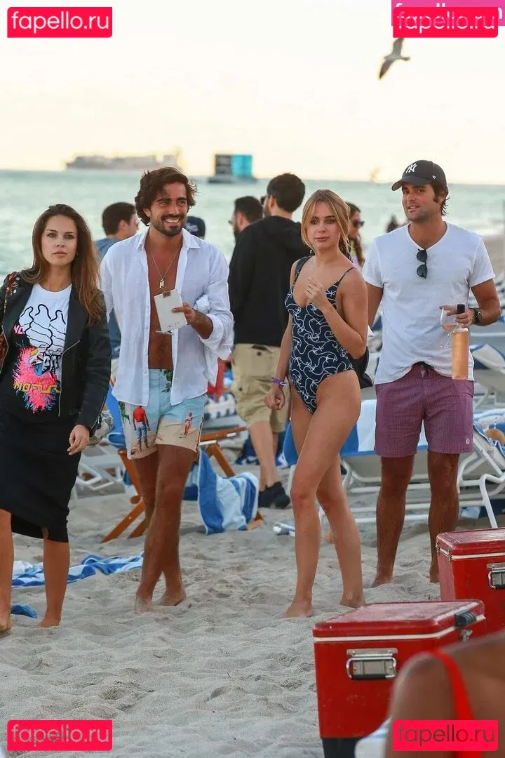 Kimberley Garner Onlyfans Photo Gallery 