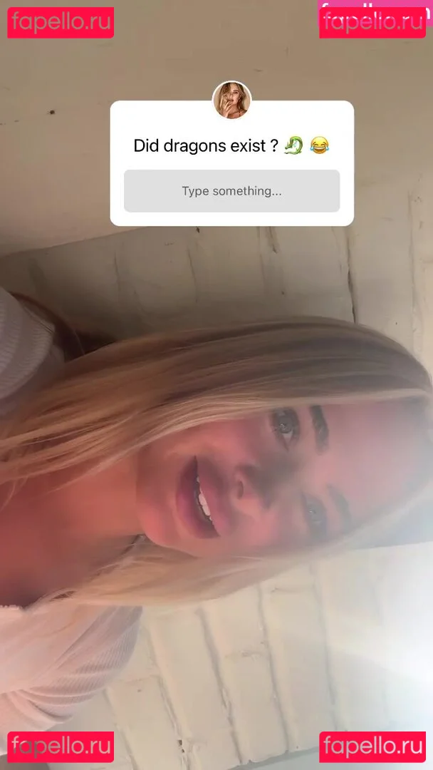 Kimberley Garner Onlyfans Photo Gallery 