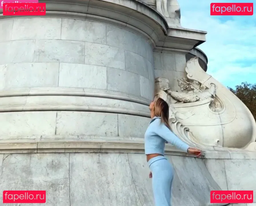 Kimberley Garner Onlyfans Photo Gallery 