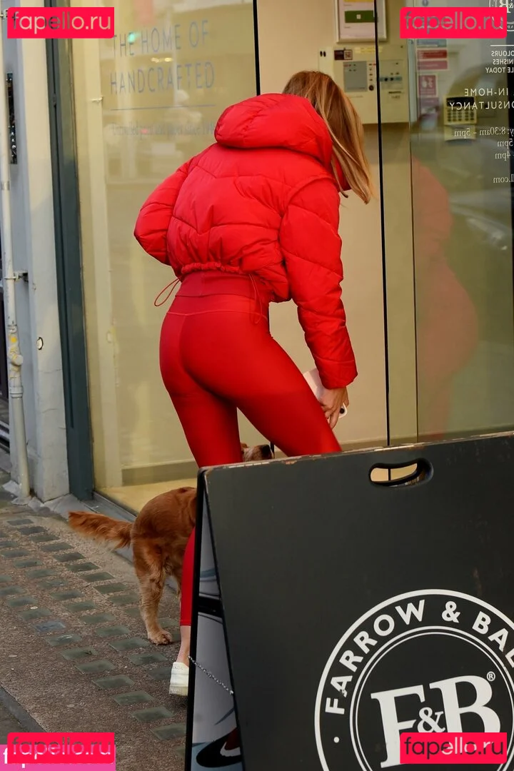 Kimberley Garner Onlyfans Photo Gallery 