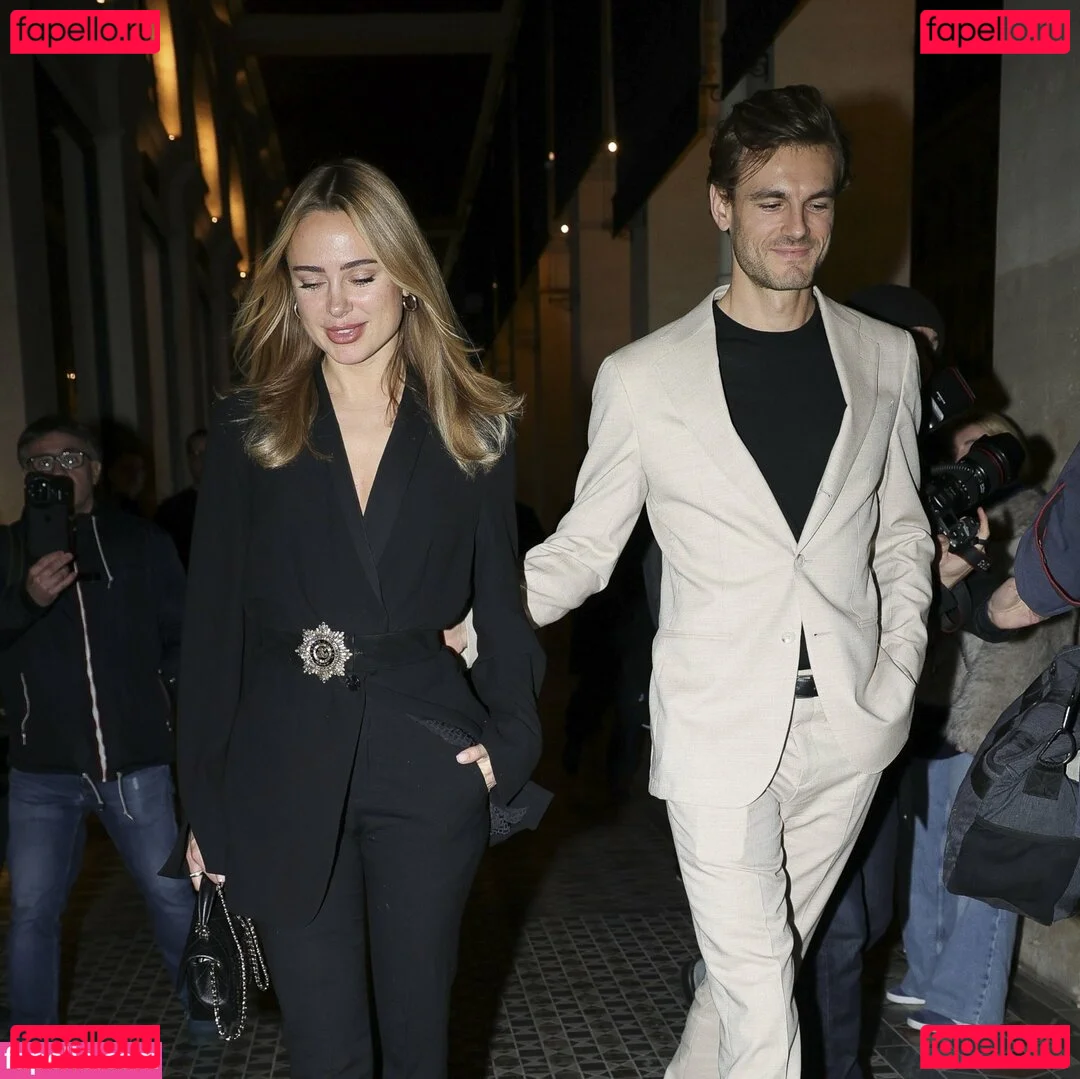 Kimberley Garner Onlyfans Photo Gallery 