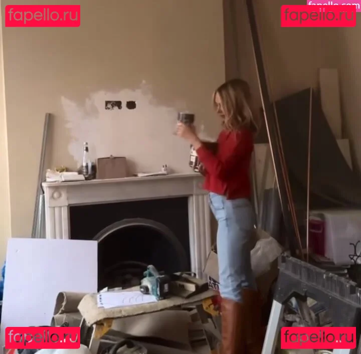 Kimberley Garner Onlyfans Photo Gallery 