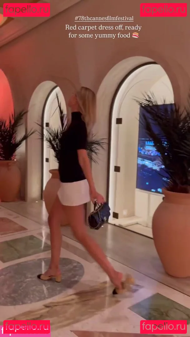 Kimberley Garner Onlyfans Photo Gallery 