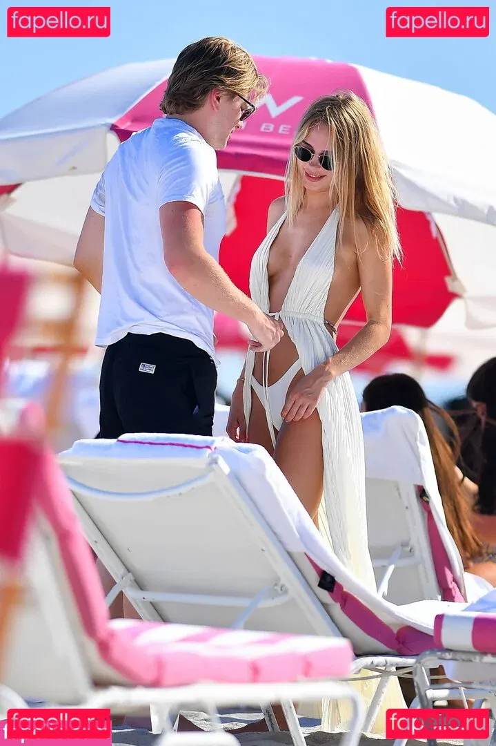 Kimberley Garner Onlyfans Photo Gallery 