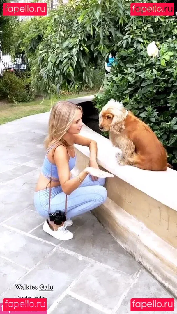 Kimberley Garner Onlyfans Photo Gallery 