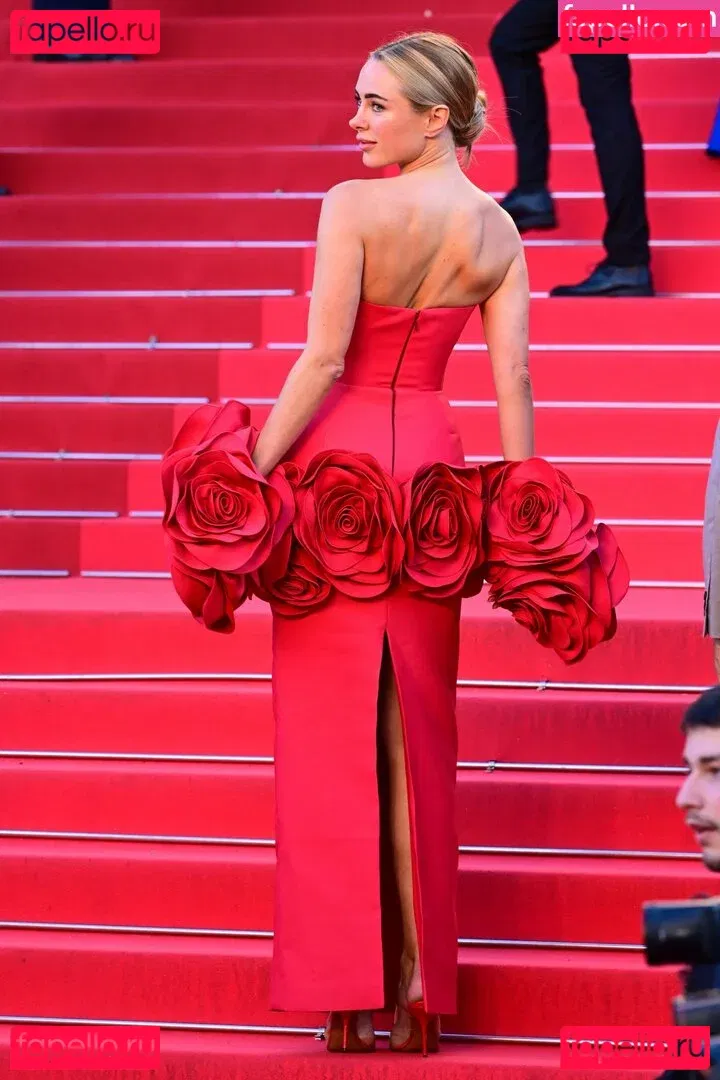 Kimberley Garner Onlyfans Photo Gallery 