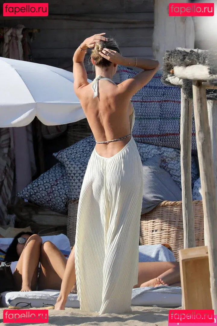 Kimberley Garner Onlyfans Photo Gallery 