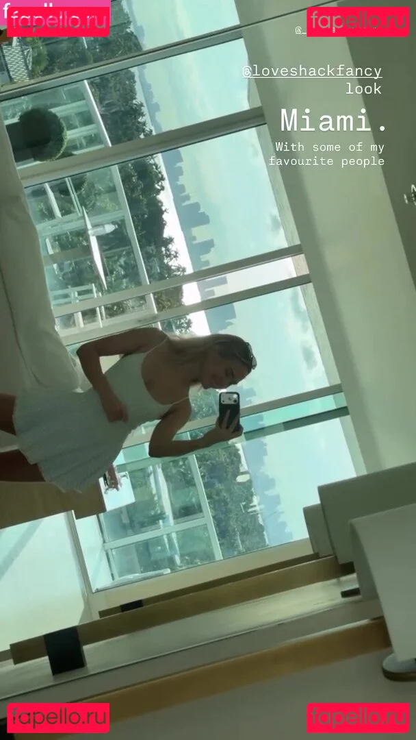 Kimberley Garner Onlyfans Photo Gallery 