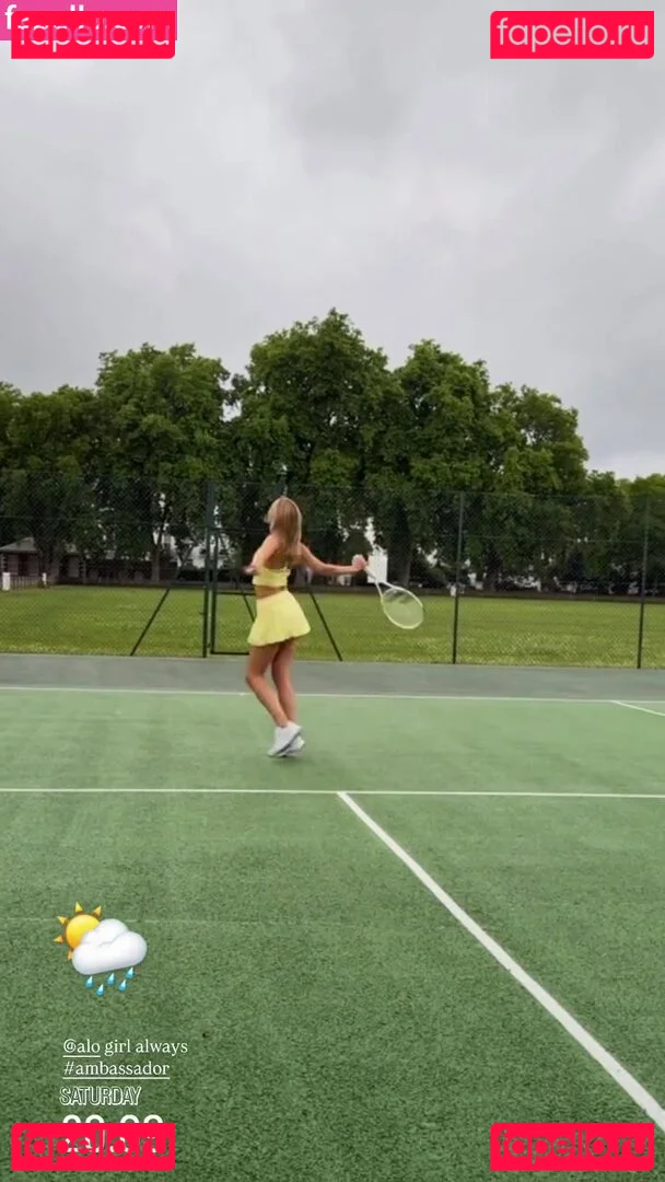 Kimberley Garner Onlyfans Photo Gallery 