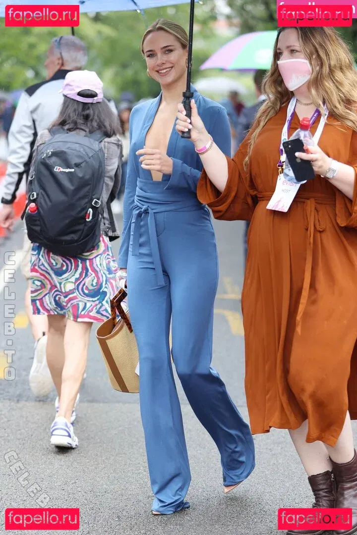 Kimberley Garner Onlyfans Photo Gallery 