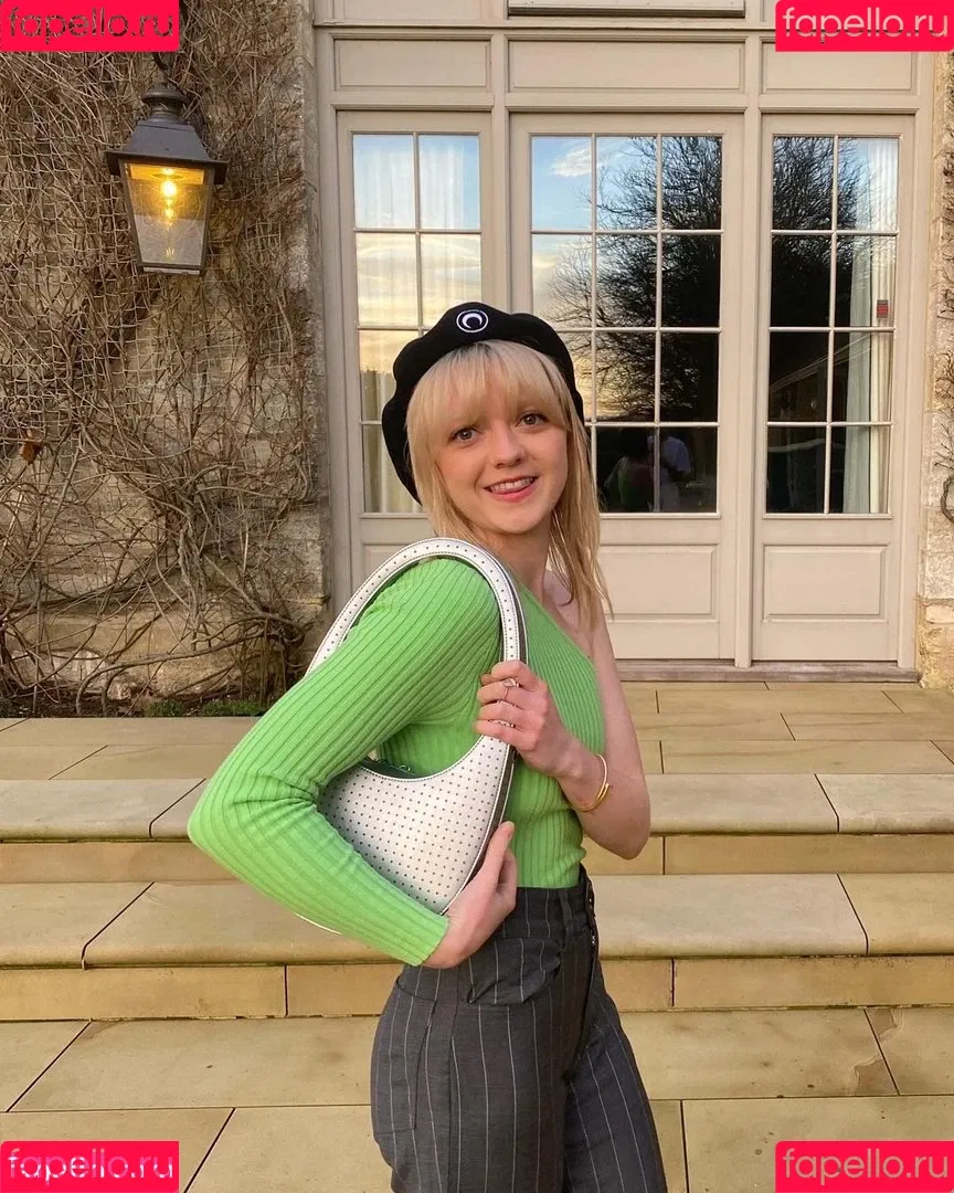 Maisie Williams Onlyfans Photo Gallery 