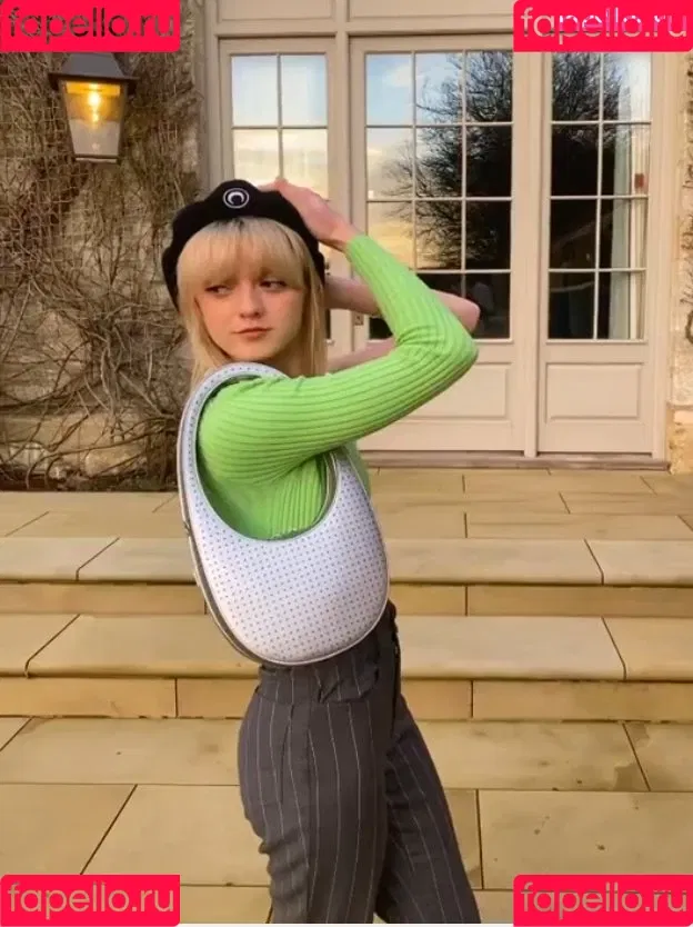 Maisie Williams Onlyfans Photo Gallery 