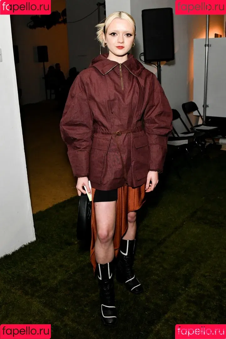 Maisie Williams Onlyfans Photo Gallery 