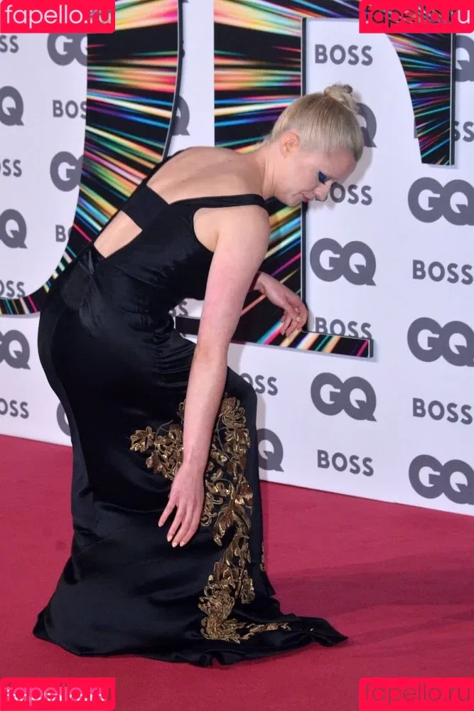 Maisie Williams Onlyfans Photo Gallery 