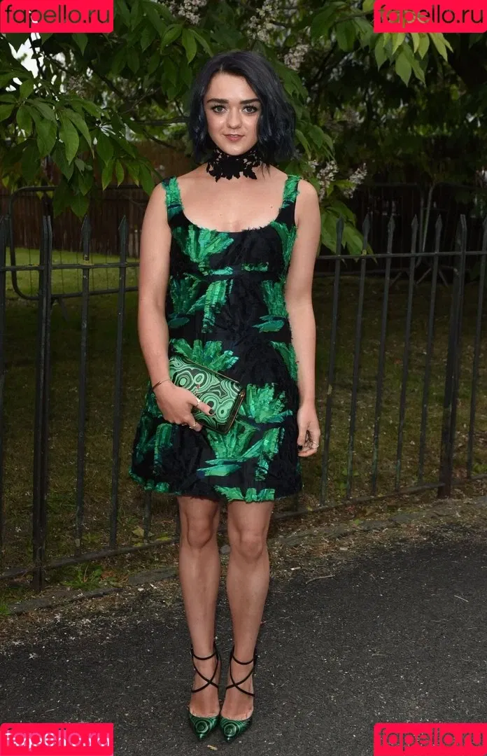 Maisie Williams Onlyfans Photo Gallery 