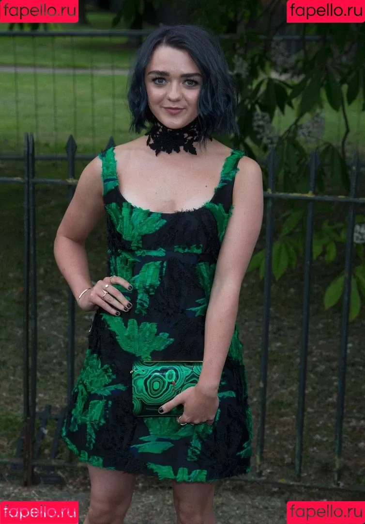 Maisie Williams Onlyfans Photo Gallery 