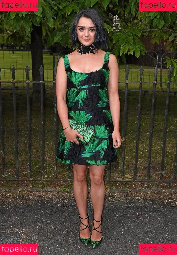 Maisie Williams Onlyfans Photo Gallery 