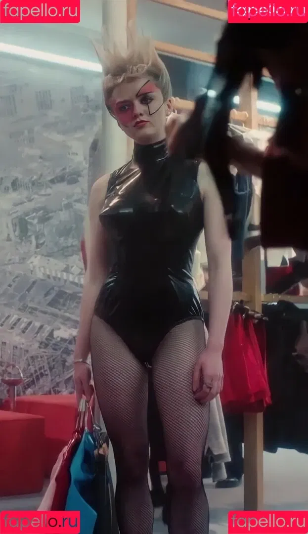 Maisie Williams Onlyfans Photo Gallery 