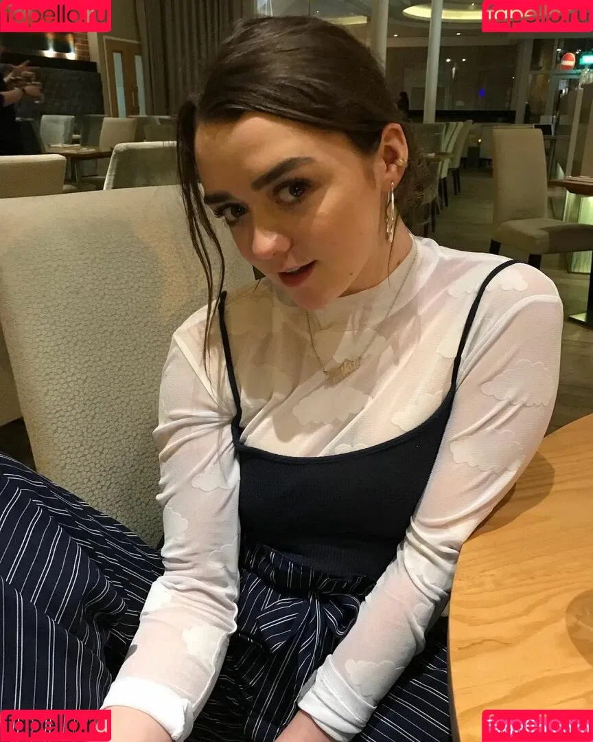 Maisie Williams Onlyfans Photo Gallery 
