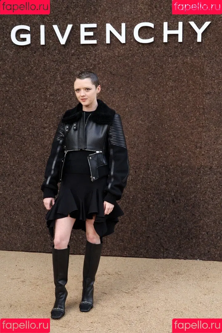 Maisie Williams Onlyfans Photo Gallery 