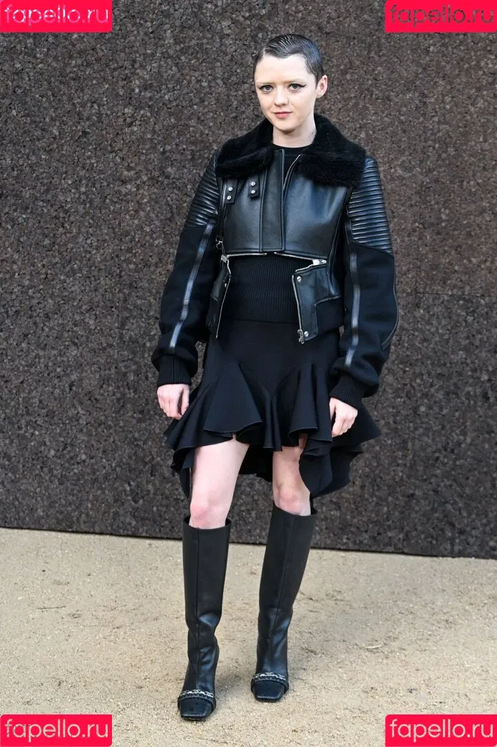 Maisie Williams Onlyfans Photo Gallery 