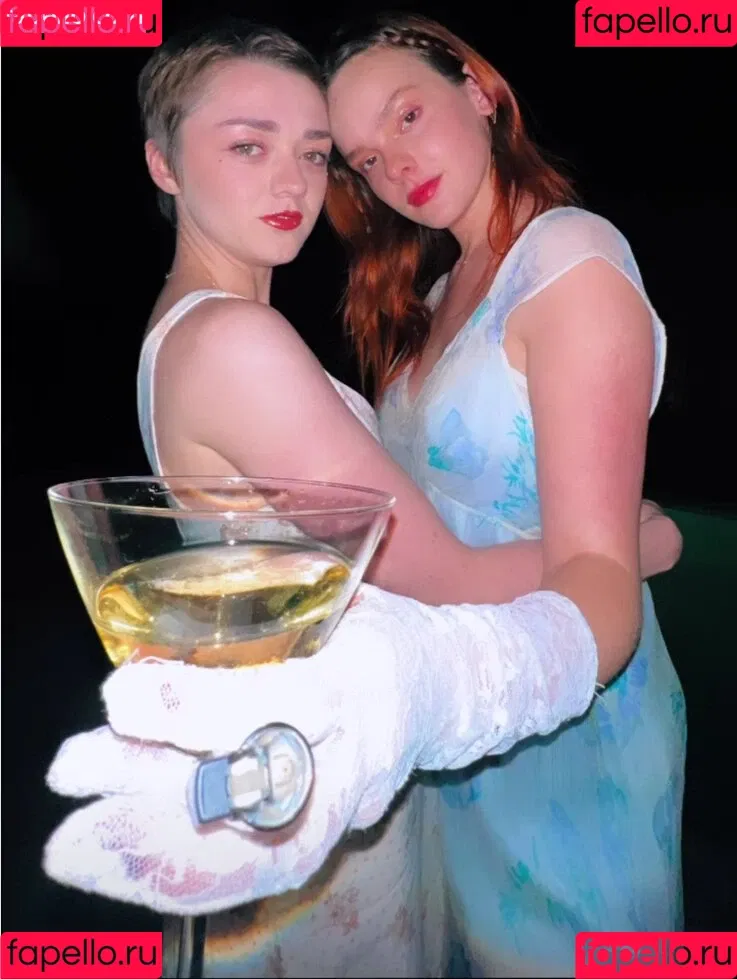 Maisie Williams Onlyfans Photo Gallery 