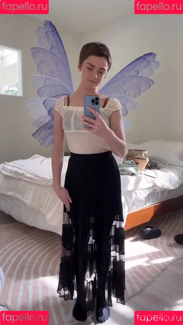 Maisie Williams Onlyfans Photo Gallery 