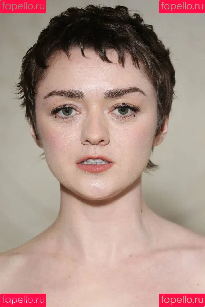 Maisie Williams Onlyfans Photo Gallery 