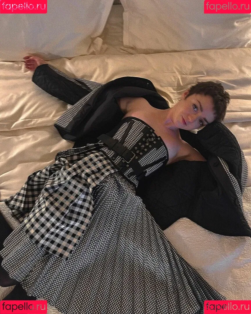 Maisie Williams Onlyfans Photo Gallery 