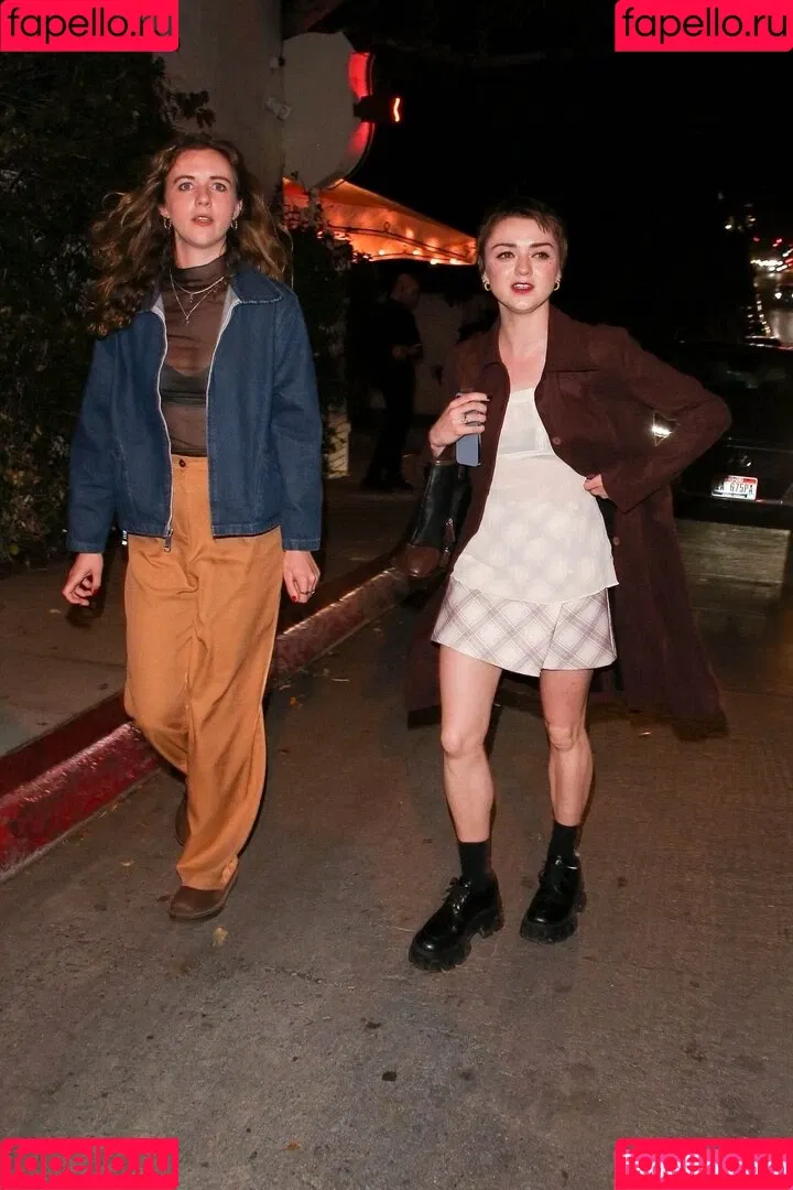 Maisie Williams Onlyfans Photo Gallery 