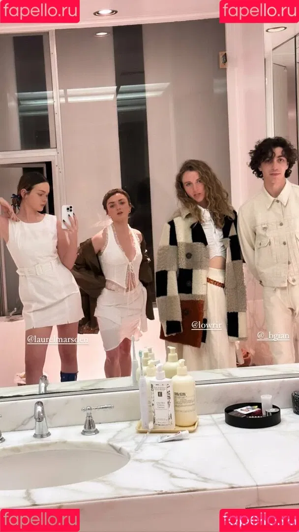 Maisie Williams Onlyfans Photo Gallery 