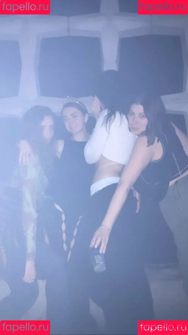 Maisie Williams Onlyfans Photo Gallery 