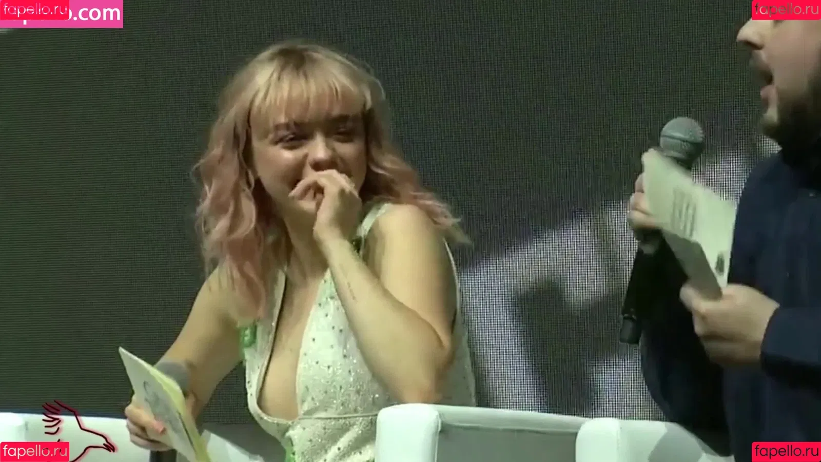 Maisie Williams Onlyfans Photo Gallery 