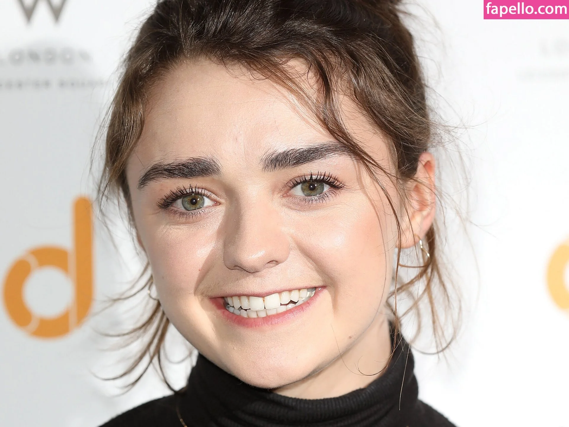 Maisie Williams Onlyfans Photo Gallery 
