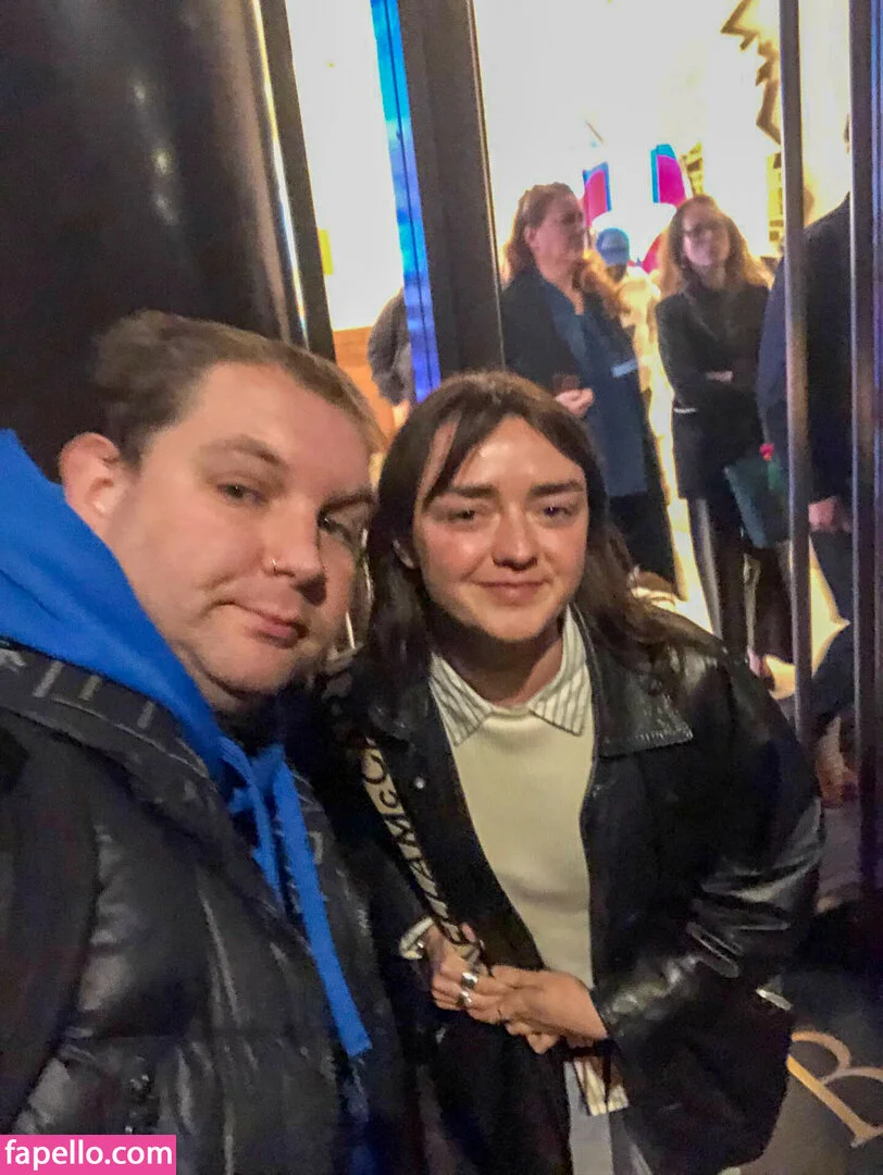 Maisie Williams Onlyfans Photo Gallery 