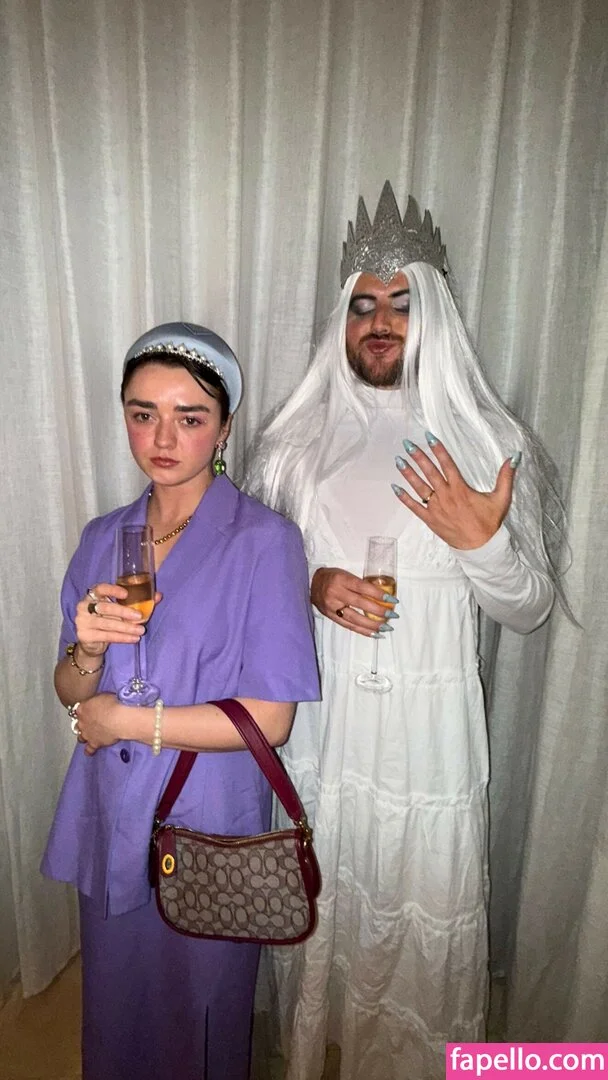 Maisie Williams Onlyfans Photo Gallery 