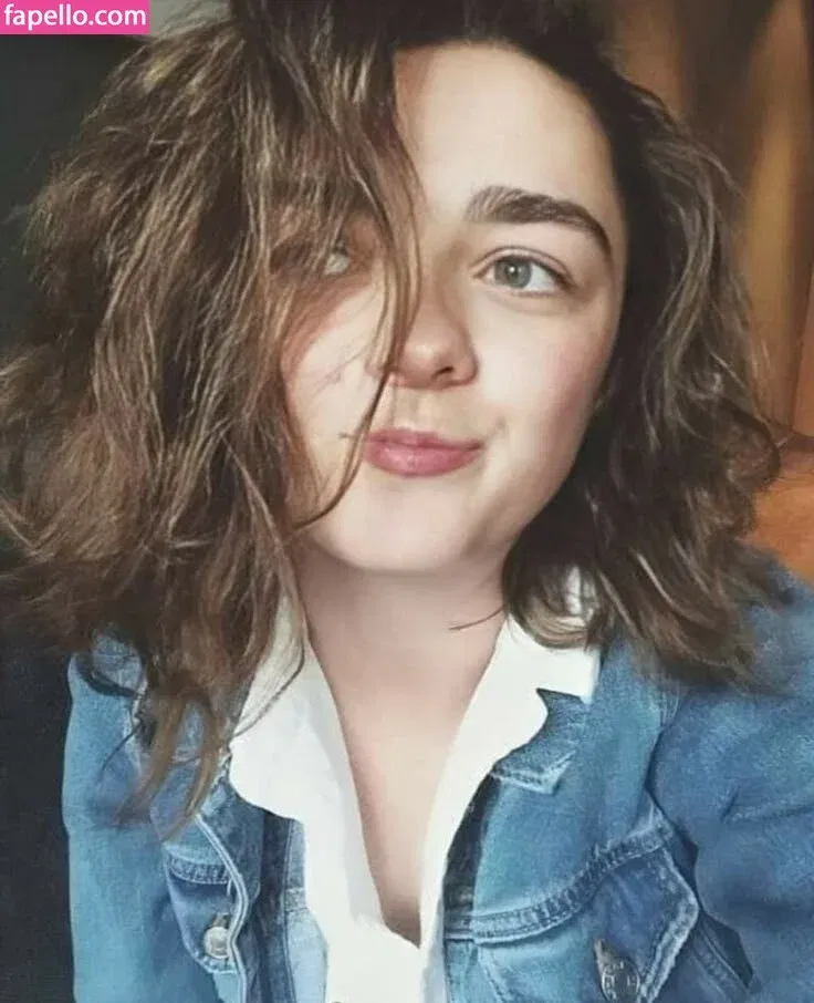 Maisie Williams Onlyfans Photo Gallery 