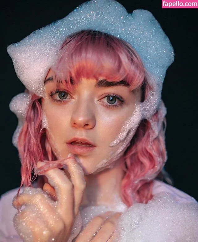 Maisie Williams Onlyfans Photo Gallery 