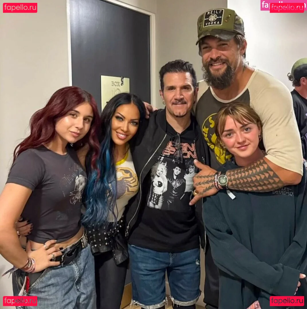 Maisie Williams Onlyfans Photo Gallery 