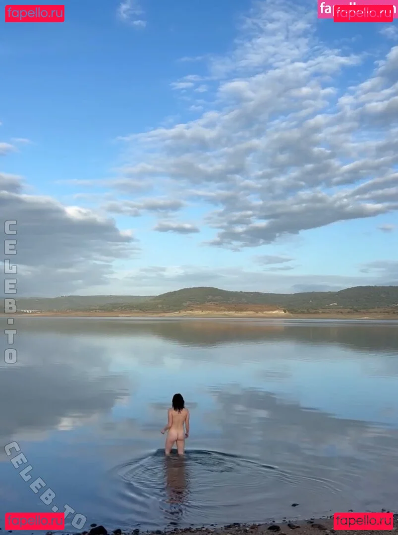 Maisie Williams Onlyfans Photo Gallery 