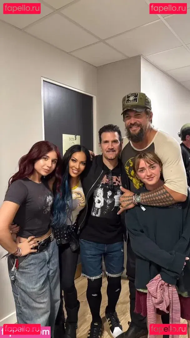 Maisie Williams Onlyfans Photo Gallery 