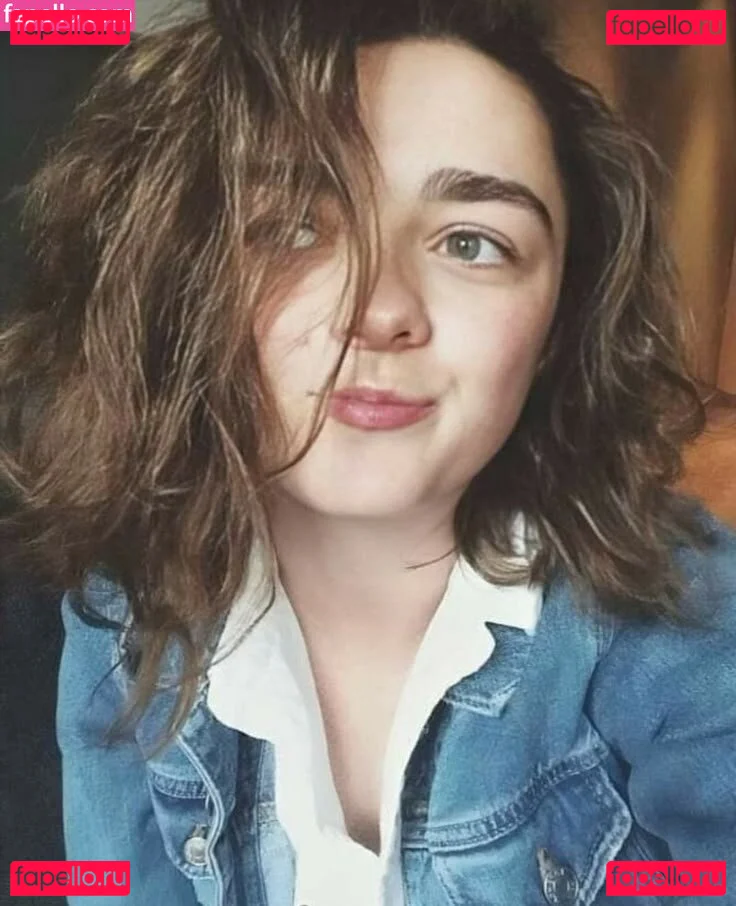 Maisie Williams Onlyfans Photo Gallery 
