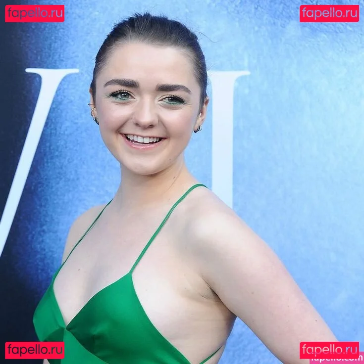 Maisie Williams Onlyfans Photo Gallery 